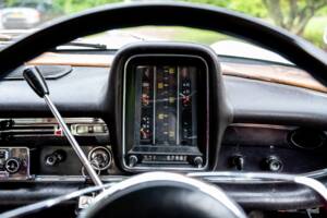 Image 27/35 of Mercedes-Benz 190 c (1965)