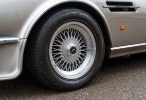 Afbeelding 10/30 van Aston Martin V8 Vantage X-Pack (1987)