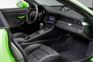 Bild 27/42 von Porsche 911 GT3 RS Weissach (2019)