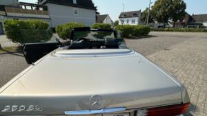 Bild 8/19 von Mercedes-Benz 350 SL (1972)
