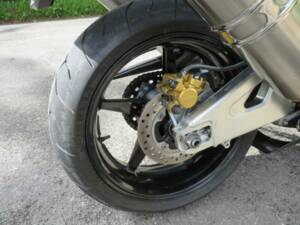 Bild 33/42 von Honda VTR 1000 SP2 (2002)