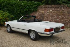 Image 37/50 of Mercedes-Benz 280 SL (1981)