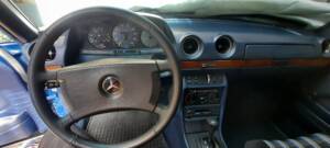 Bild 14/15 von Mercedes-Benz 230 TE (1984)