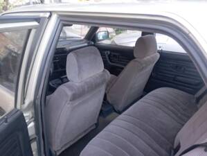 Image 24/51 of BMW 318i (1985)