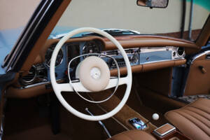 Bild 20/40 von Mercedes-Benz 280 SL (1970)
