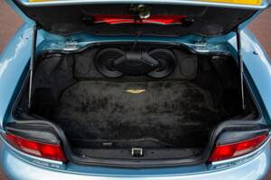 Immagine 15/46 di Aston Martin DB 7 Vantage Volante (2000)