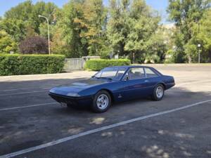 Image 4/77 of Ferrari 365 GT4 2+2 (1975)