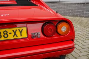 Image 12/30 of Ferrari 328 GTS (1989)