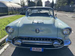 Bild 7/8 von Oldsmobile 88 Holiday Sedan (1955)