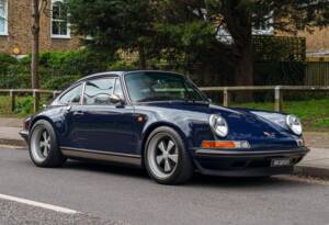 Image 2/34 of Porsche 911 Singer (2023)