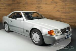 Image 15/19 de Mercedes-Benz 300 SL (1990)