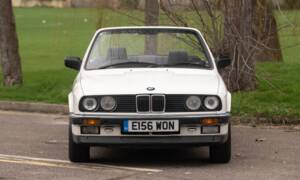 Image 6/50 of BMW 320i (1987)
