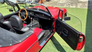 Immagine 28/41 di MG MGB (1979)