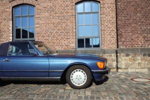 Image 12/43 of Mercedes-Benz 300 SL (1989)