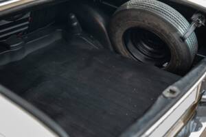 Image 20/42 of Mercedes-Benz 220 SE b (1965)