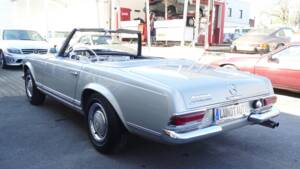 Image 15/34 de Mercedes-Benz 230 SL (1966)