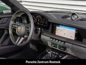 Obraz 21/33 pojazdu Porsche 911 Carrera GTS (1900)