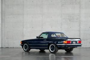 Image 37/50 de Mercedes-Benz 420 SL (1988)