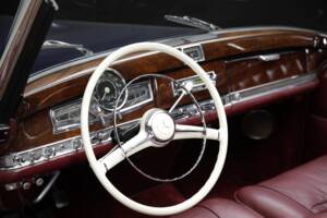 Image 14/23 of Mercedes-Benz 300 Sc Roadster (1956)