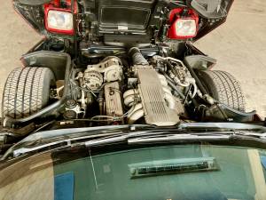 Bild 20/32 von Chevrolet Corvette Convertible (1988)
