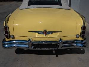 Image 13/26 of Packard Series 2631 (1953)