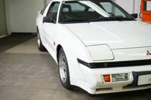 Image 4/49 of Mitsubishi Starion (1989)