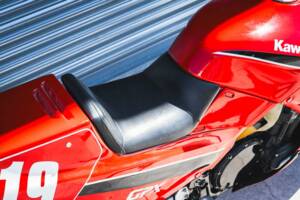 Image 15/50 of Kawasaki GPX 750R (1987)