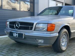 Image 7/24 of Mercedes-Benz 380 SEC (1983)