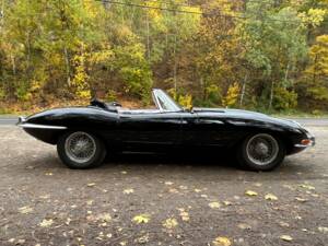 Bild 8/47 von Jaguar E-Type (1968)