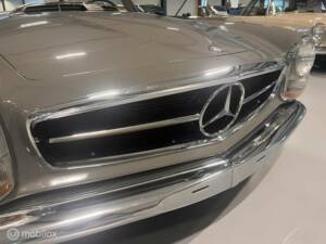 Immagine 16/33 di Mercedes-Benz 280 SL (1968)