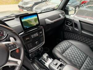 Afbeelding 15/36 van Mercedes-Benz G 63 AMG (LWB) (2017)