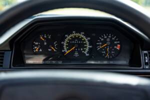 Bild 36/46 von Mercedes-Benz E 320 (1994)