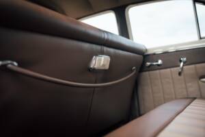 Bild 25/29 von Chevrolet Deluxe Styleline (1952)