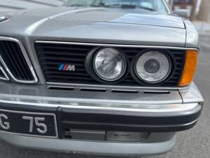 Image 23/79 of BMW M 635 CSi (1989)