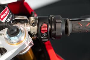 Immagine 24/45 di Ducati DUMMY (2019)
