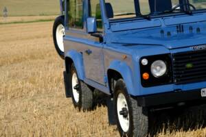 Bild 2/22 von Land Rover 90 (1988)
