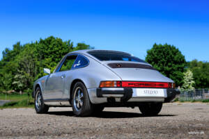 Image 10/42 de Porsche 911 2.7 (1974)