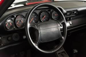Afbeelding 31/48 van Porsche 911 Carrera 2 (1990)