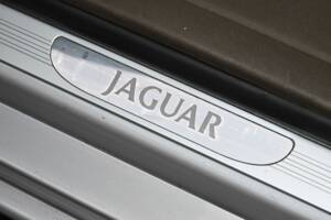 Image 26/50 of Jaguar XJ 8 4.2 (2006)