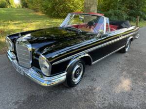 Bild 1/13 von Mercedes-Benz 300 SE (1963)