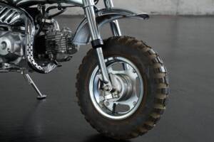 Immagine 8/30 di Honda Z 50 Monkey (1986)