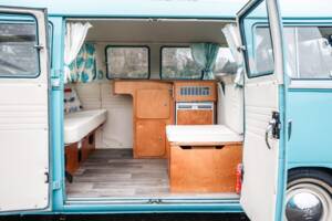 Image 28/40 of Volkswagen T2c Combi (1966)
