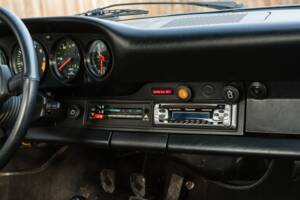 Immagine 38/50 di Porsche 911 2.7 S (1975)