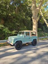 Image 24/72 of Land Rover 90 (1987)