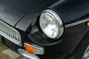 Bild 26/50 von MG MGB GT (1978)