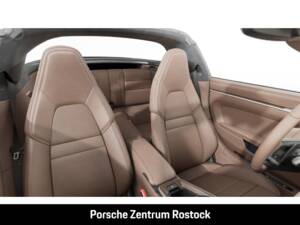 Image 12/14 of Porsche 911 Carrera 4S (1900)