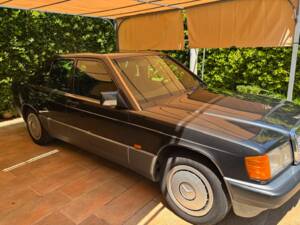Bild 5/37 von Mercedes-Benz 190 E 2.0 (1991)