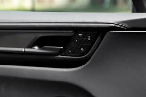 Image 13/13 of Porsche Macan GTS (2026)