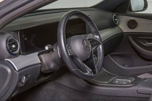 Image 17/20 of Mercedes-Benz E 300 de T (2020)