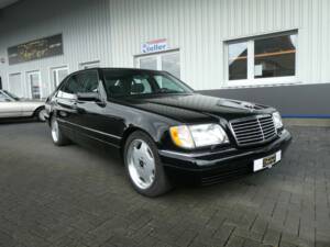 Image 1/16 of Mercedes-Benz S 500 L (1996)